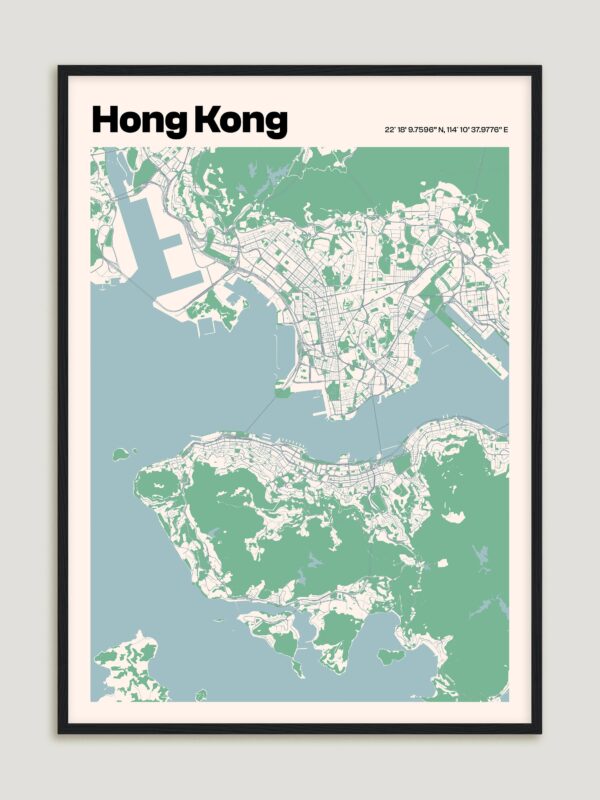 Um mapa de Hong Kong com áreas verdes e o traçado urbano. A paisagem urbana é exibida sobre um fundo claro, delimitada por uma moldura preta. O título "Hong Kong" aparece em destaque na parte superior.